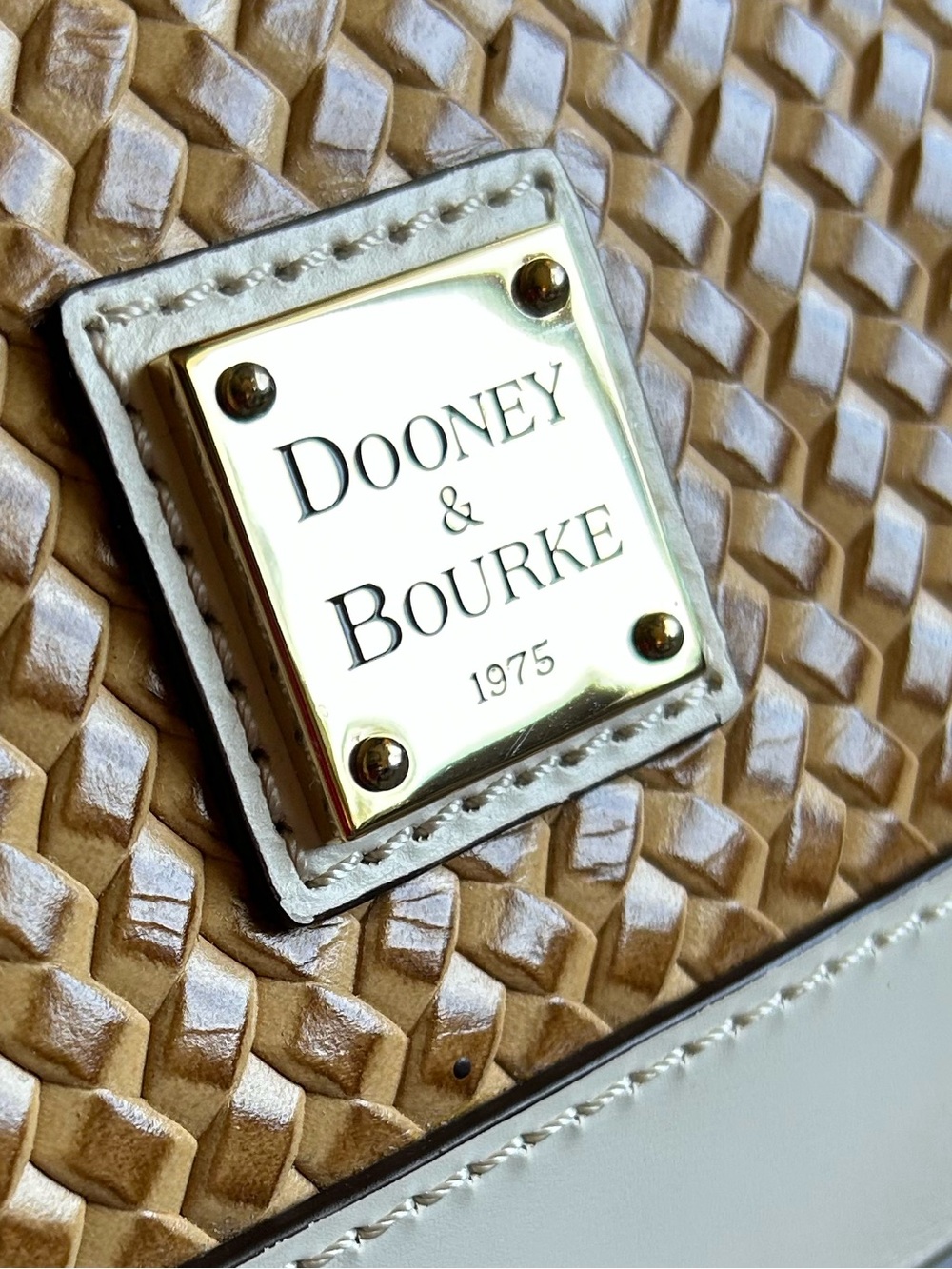 Dooney & Bourke 1975 Beacon Collection Woven Domed Satchel NWOT White Leather - Picture 15 of 16